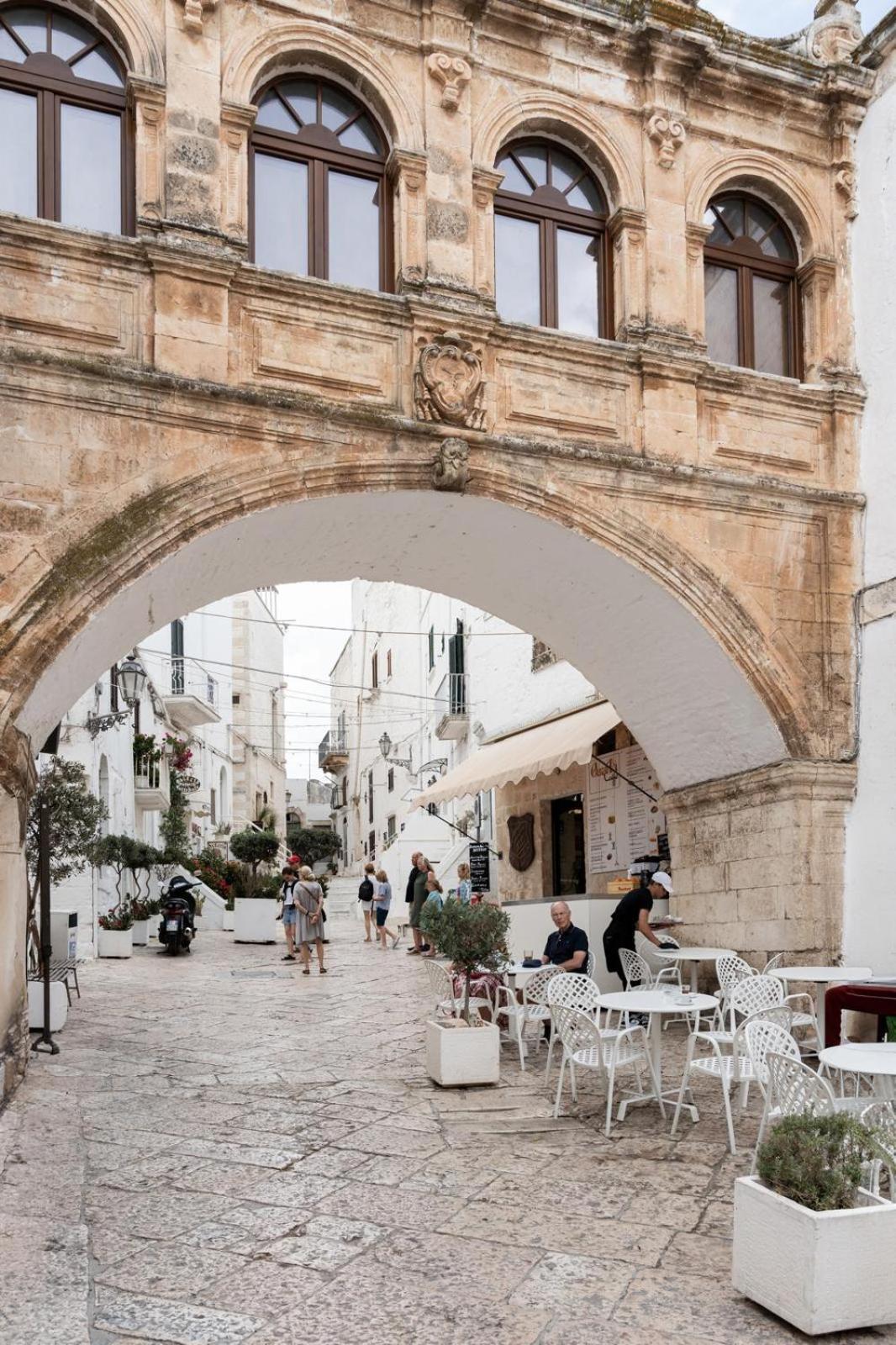 Ca Sotto L'Arco Bed & Breakfast Ostuni Ngoại thất bức ảnh